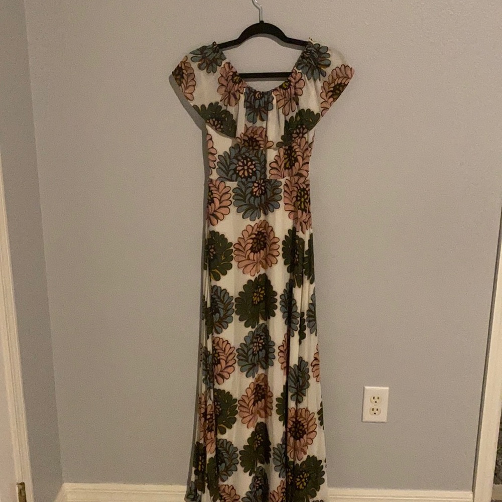 Flowered off the shoulder maxi dress